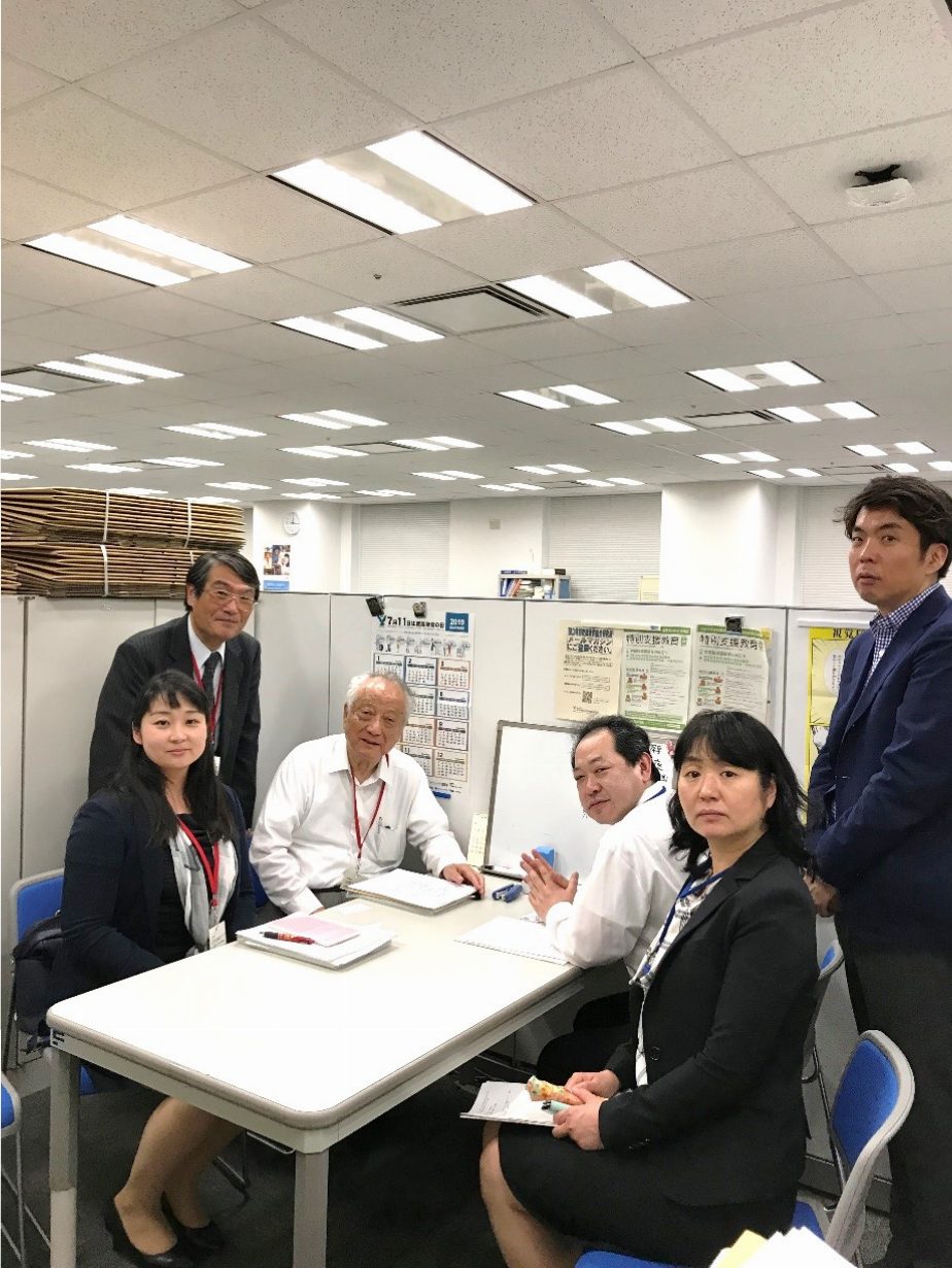 スクールバスの事案で文科省担当課と意見交換の写真