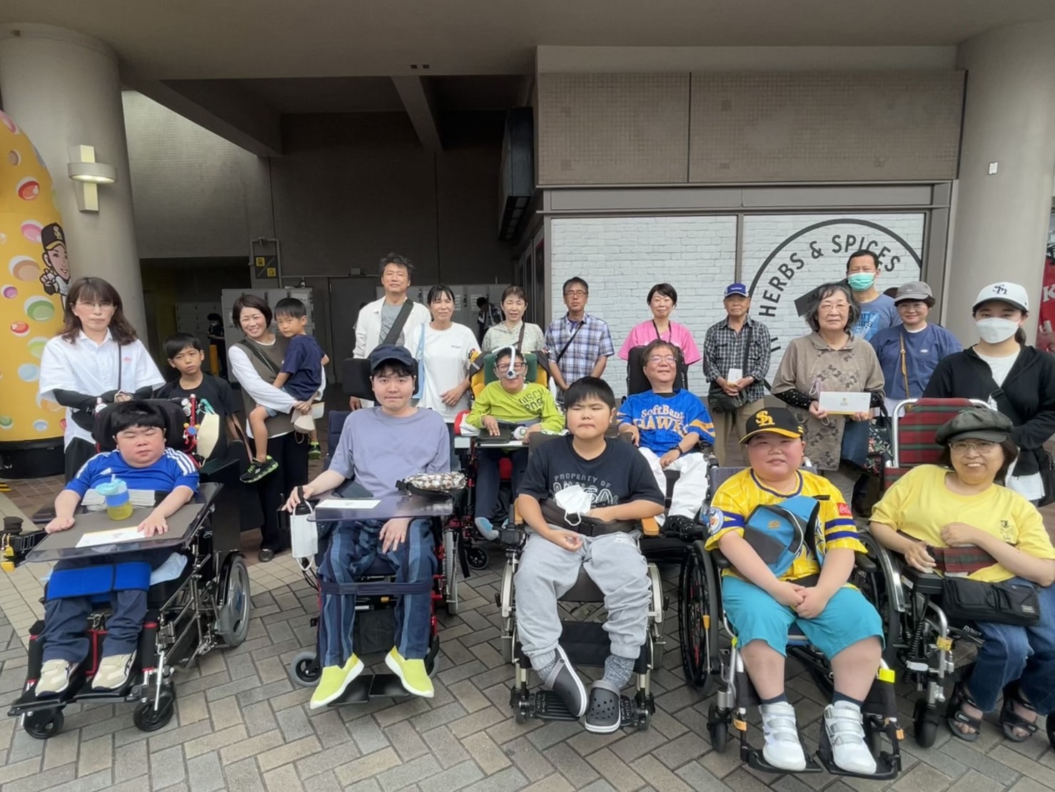 「野球観戦で患者交流2023」福岡01の写真